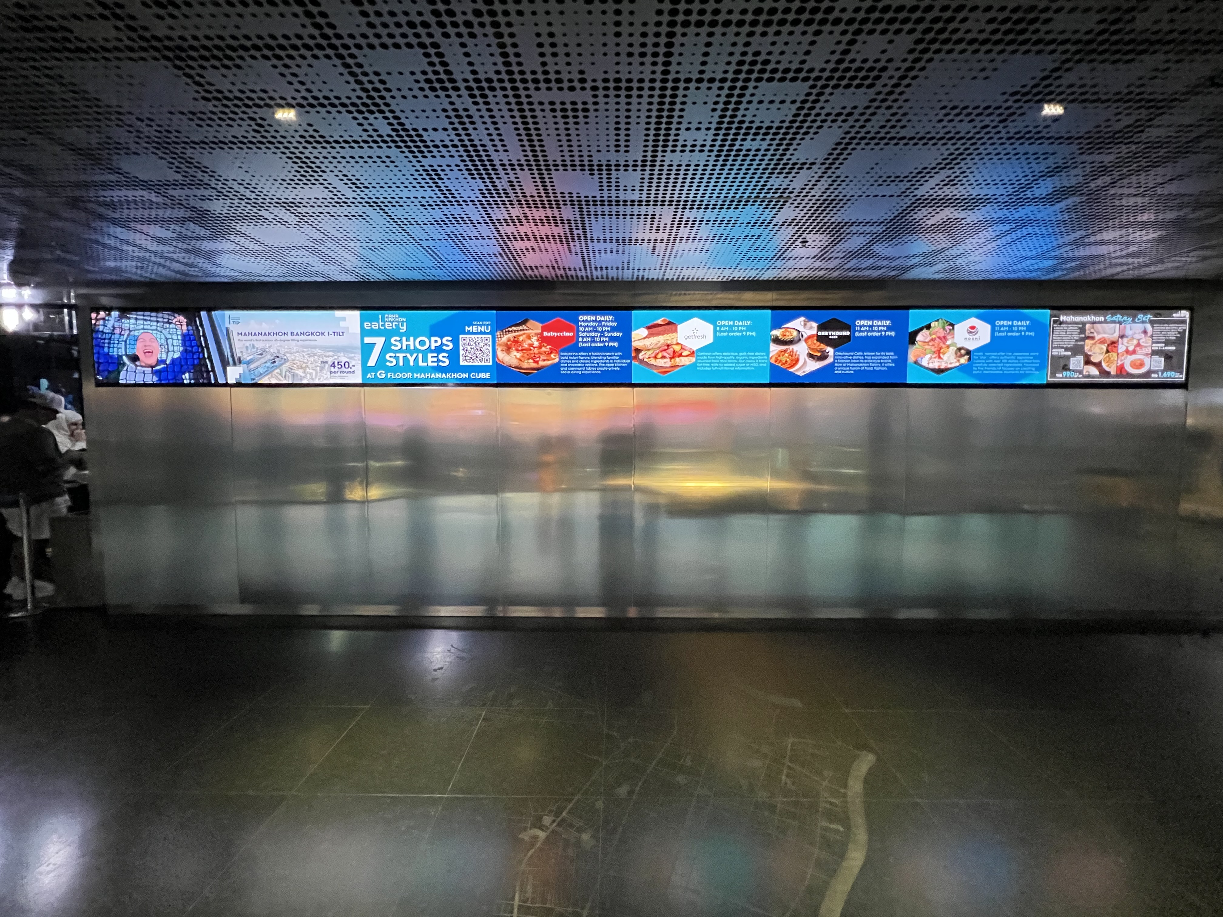 LED screen P1.953 (floor 75) @ Mahanakhon tower